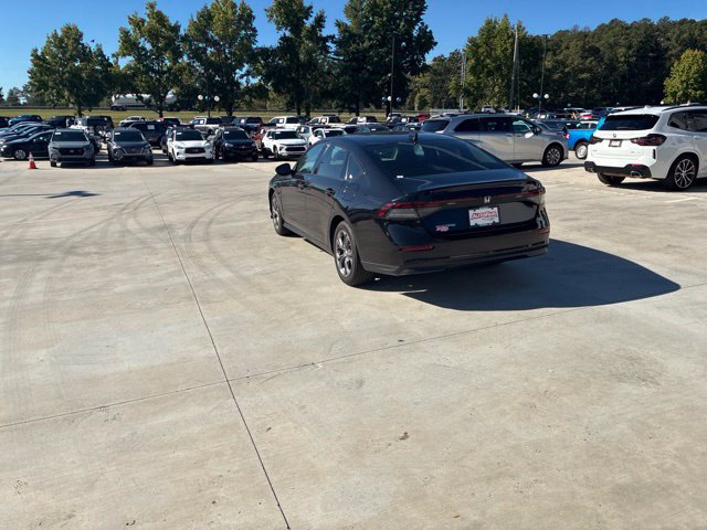 Used 2024 Honda Accord EX image 31