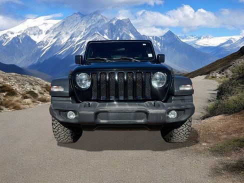 Used 2018 Jeep Wrangler Unlimited Sport S image 8