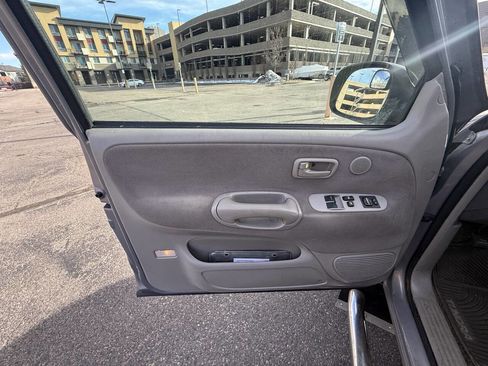 Used 2002 Toyota Tundra SR5 image 18