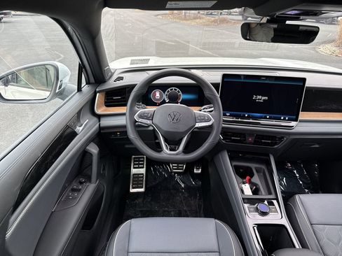 New 2026 Volkswagen Tiguan SEL R-Line image 15