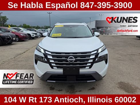 Used 2025 Nissan Rogue SL w/ SL Premium Package FWD image 2