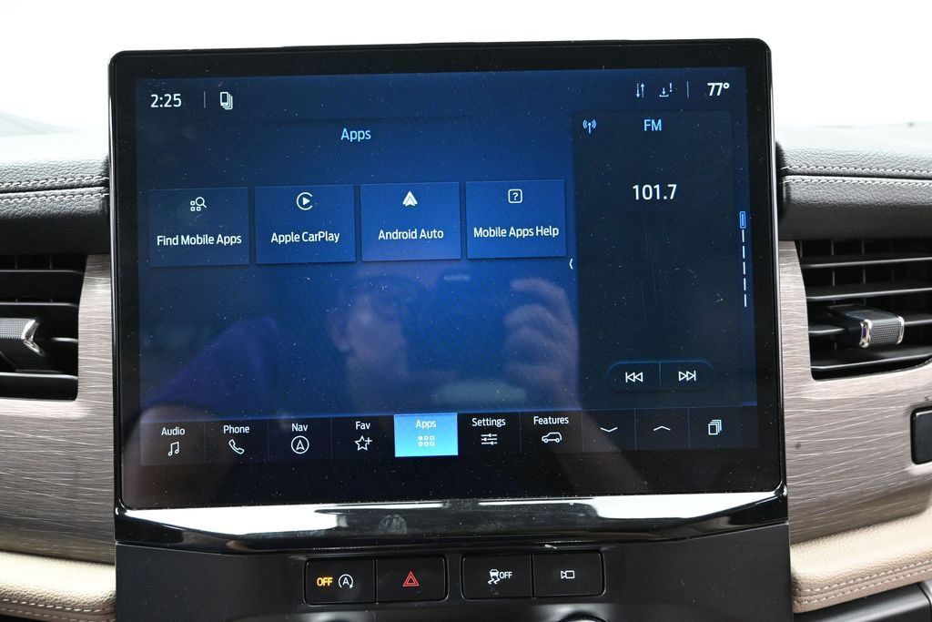 Used 2024 Ford Expedition Limited AWD/4WD image 37