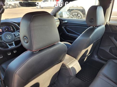 Used 2020 Volkswagen Jetta GLI Autobahn image 32