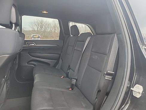 Used 2015 Jeep Grand Cherokee Laredo w/ Quick Order Package 23E image 12