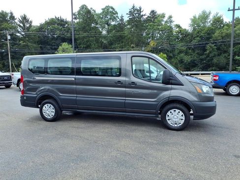 Used 2017 Ford Transit 350 XL RWD image 4