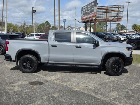 Used 2024 Chevrolet Silverado 1500 ZR2 w/ Technology Package AWD/4WD image 53