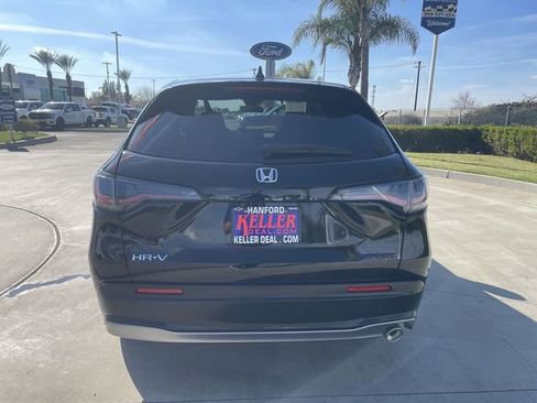 Used 2025 Honda HR-V Sport image 7