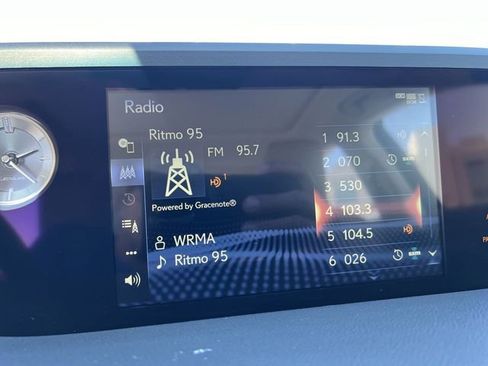 Used 2020 Lexus ES 350 w/ Premium Package image 16