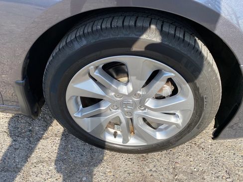 Used 2019 Honda Accord LX image 29
