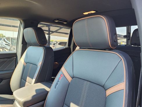 New 2026 GMC Canyon AT4 image 16