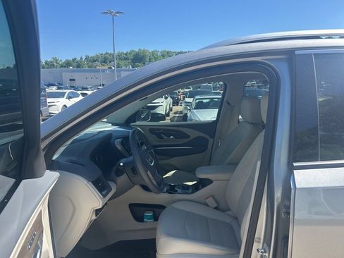 Used 2024 GMC Terrain Denali AWD/4WD image 10
