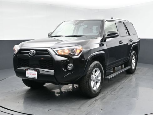 Used 2024 Toyota 4Runner SR5 Premium image 23