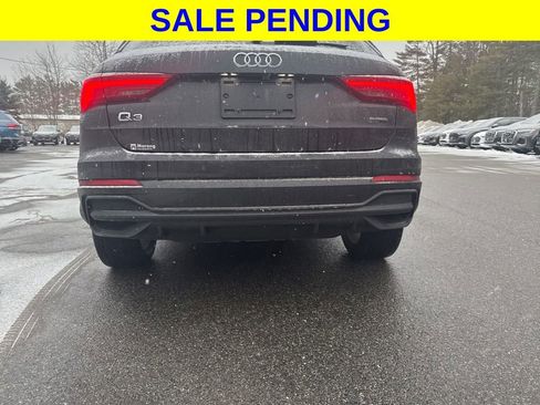 Used 2023 Audi Q3 2.0T Premium w/ Convenience Package image 16