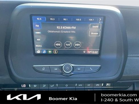 Used 2020 Chevrolet Camaro LT image 18