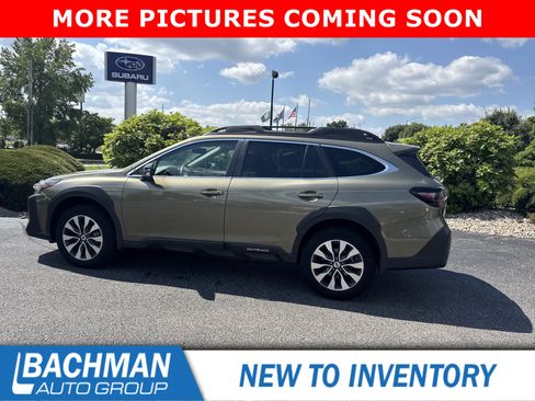 Used 2025 Subaru Outback Limited w/ Popular Package #2 AWD/4WD image 9