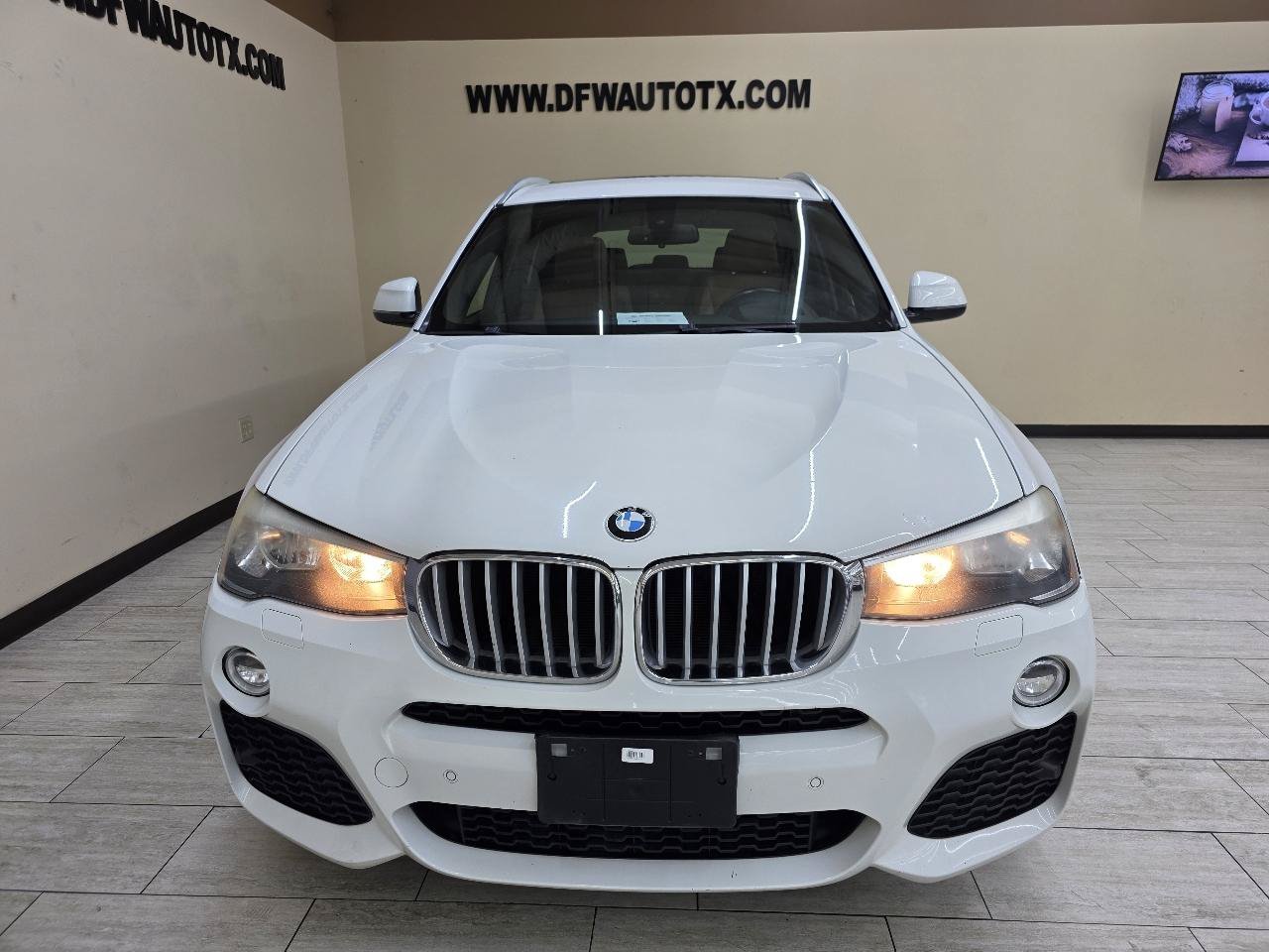 Used 2016 BMW X3 sDrive28i RWD image 3