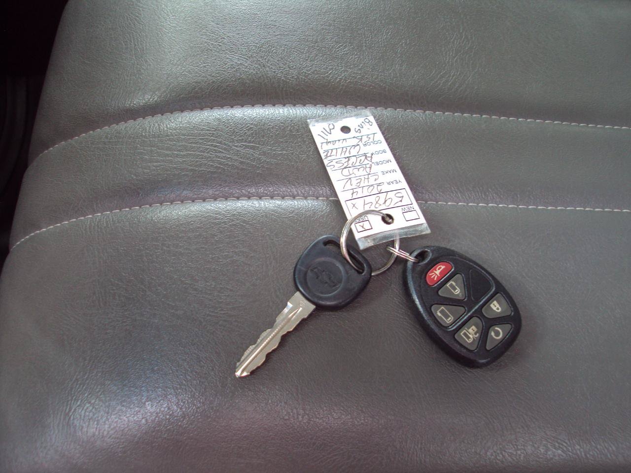Used 2014 Chevrolet Express 1500 AWD image 24