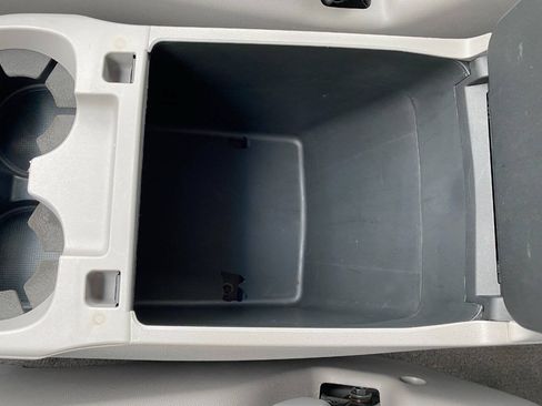 Used 2011 Honda Odyssey EX image 19
