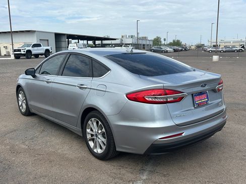 Used 2020 Ford Fusion SE FWD image 7