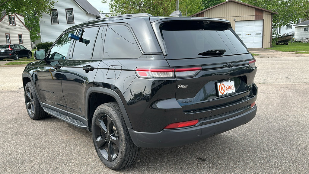 Used 2024 Jeep Grand Cherokee Limited w/ Luxury Tech Group II AWD/4WD image 6