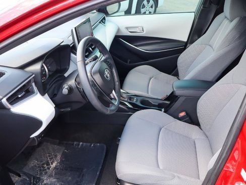 Used 2021 Toyota Corolla SE w/ SE Premium Package FWD image 9