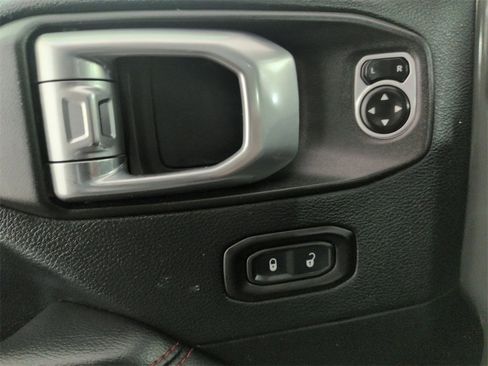 Used 2018 Jeep Wrangler Unlimited Rubicon image 22