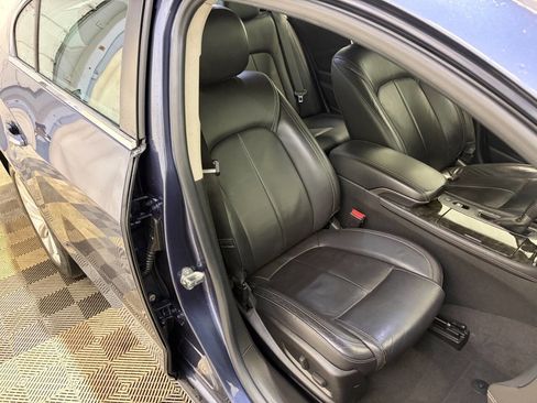 Used 2014 Buick LaCrosse Leather image 28