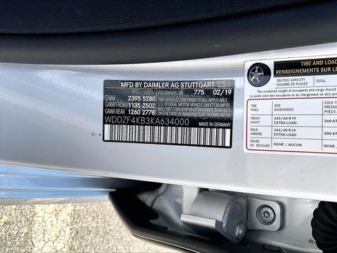 Used 2019 Mercedes-Benz E 300 4MATIC image 36
