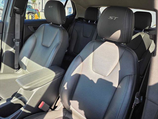 Used 2024 Buick Encore GX Sport Touring AWD/4WD image 21