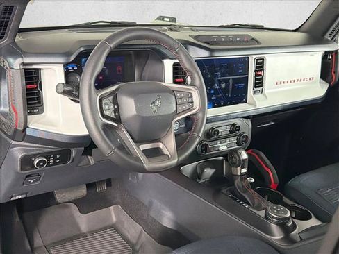 Used 2024 Ford Bronco Heritage Edition AWD/4WD image 21