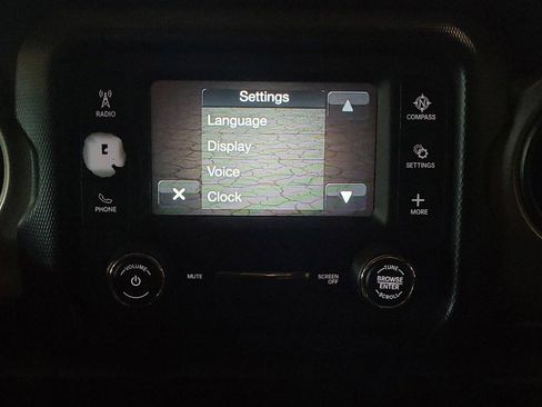 Used 2018 Jeep Wrangler Unlimited Sport S AWD/4WD image 25