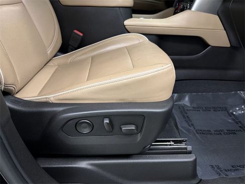 Used 2021 Chevrolet Tahoe Premier w/ Premium Package image 20