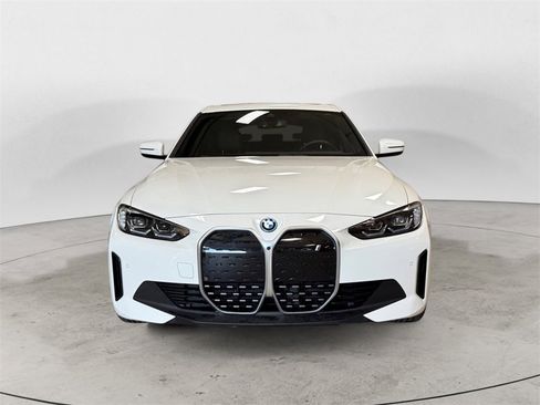 Used 2024 BMW i4 eDrive40 w/ Convenience Package image 8