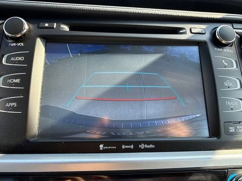 Used 2018 Toyota Highlander XLE AWD/4WD image 15
