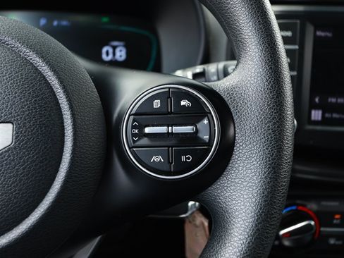 Used 2024 Kia Soul LX w/ Option Group 015 FWD image 14