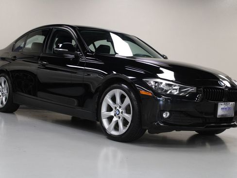 Used 2015 BMW 320i Sedan image 2