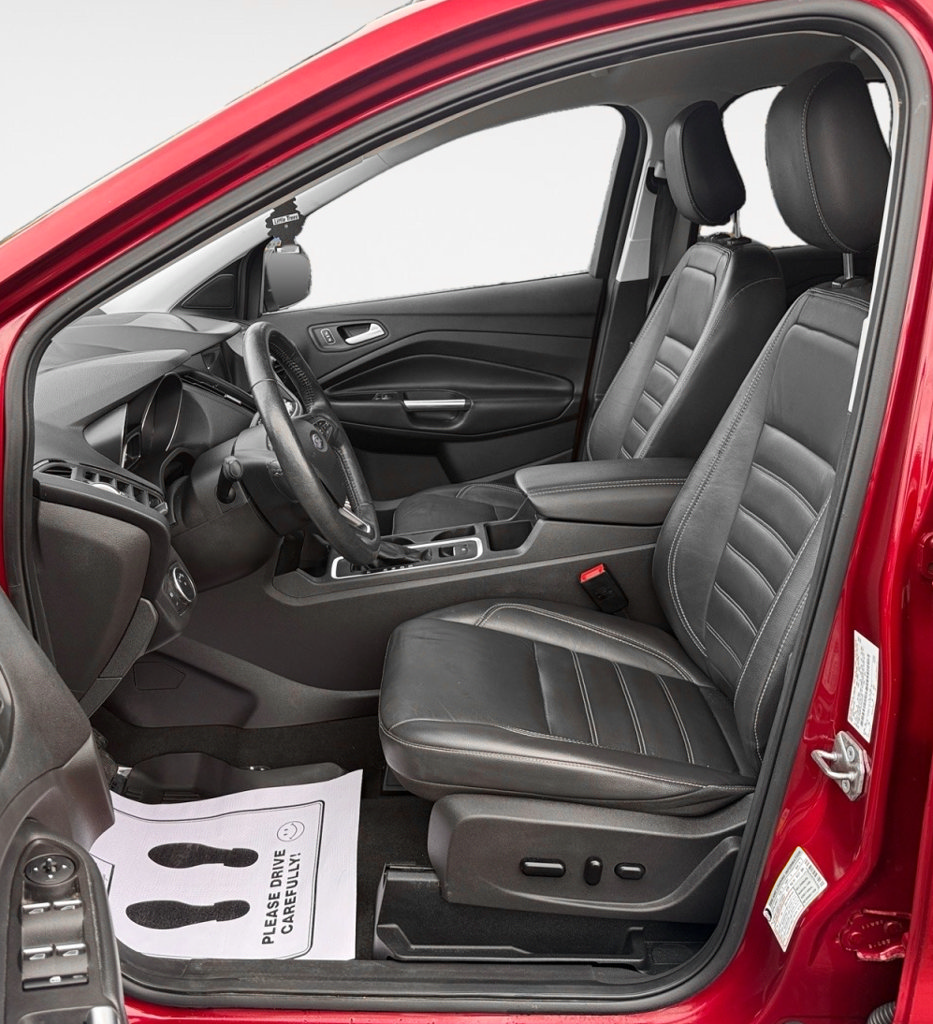 Used 2019 Ford Escape Titanium AWD/4WD image 12