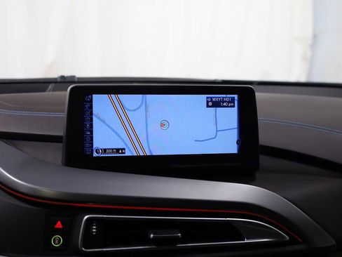Used 2015 BMW i8 image 28