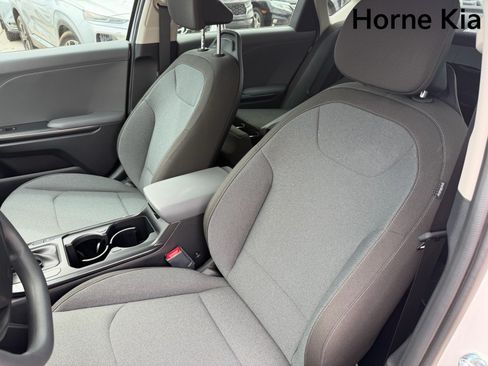 New 2026 Kia K4 FWD image 10