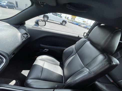 Used 2018 Dodge Challenger GT w/ Driver Convenience Group AWD/4WD image 24