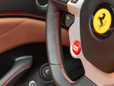 Certified 2016 Ferrari California T RWD image 28