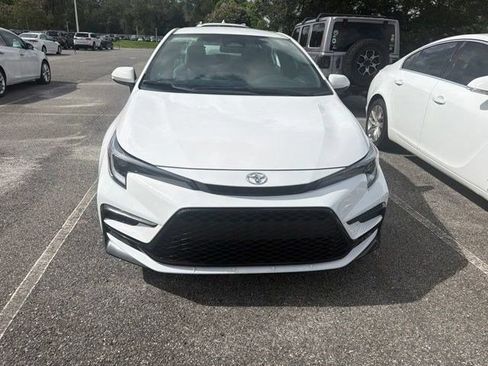 Used 2026 Toyota Corolla SE FWD image 11