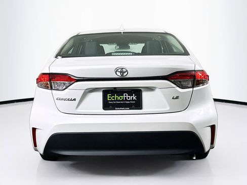 Used 2026 Toyota Corolla LE FWD image 7