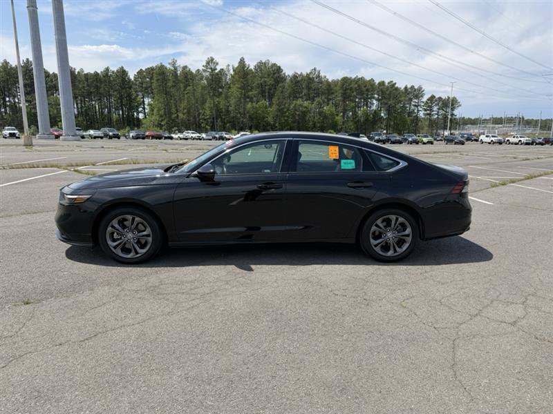 Used 2024 Honda Accord EX-L image 11