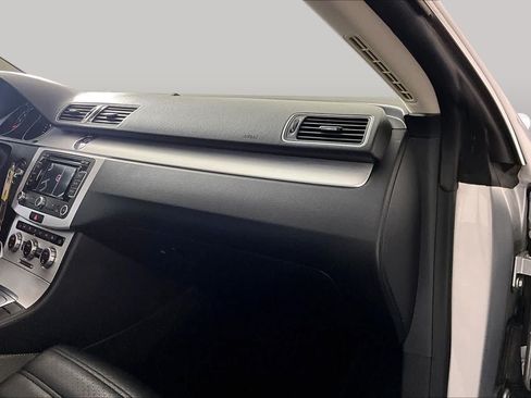 Used 2014 Volkswagen CC Sport FWD image 17