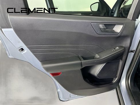 Used 2022 Ford Escape SE image 29