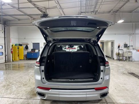 Certified 2021 Jeep Grand Cherokee L Summit w/ Luxury Tech Group V image 25