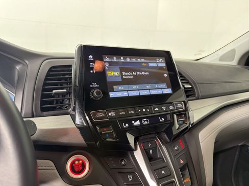 Used 2023 Honda Odyssey EX-L image 23