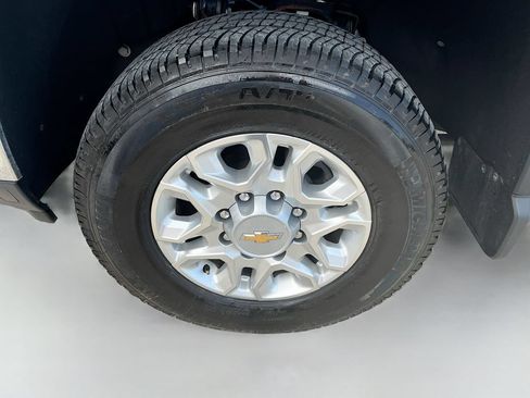 Used 2025 Chevrolet Silverado 3500 W/T w/ WT Convenience Package AWD/4WD image 31