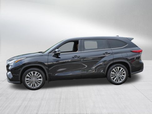 Used 2022 Toyota Highlander Platinum AWD/4WD image 5
